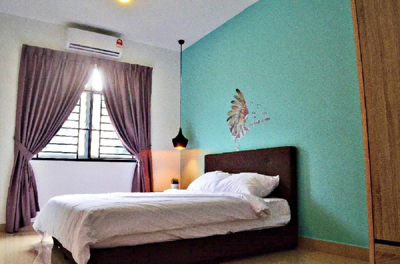 Desaru Cosy Homestay - Near Waterpark, Beach, Rapid -Wifi, Tvbox, Steamboat, Bbq Available Екстер'єр фото